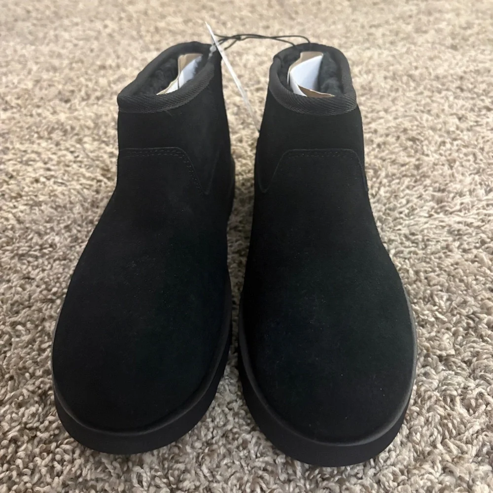 Time and Tru Women's Black Ankle Booties